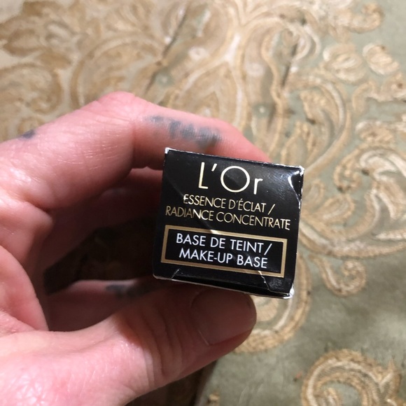 Guerlain L’Or base makeup - Picture 2 of 3